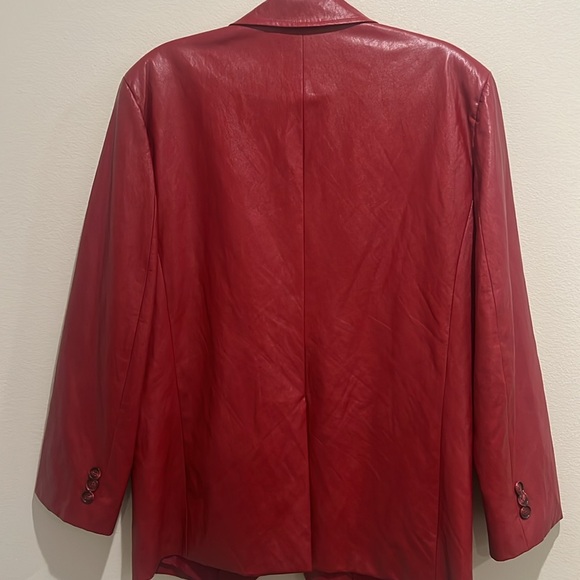 Storets Women’s Oversize Red/Burgundy
Faux Leather Blazer - Picture 4 of 7